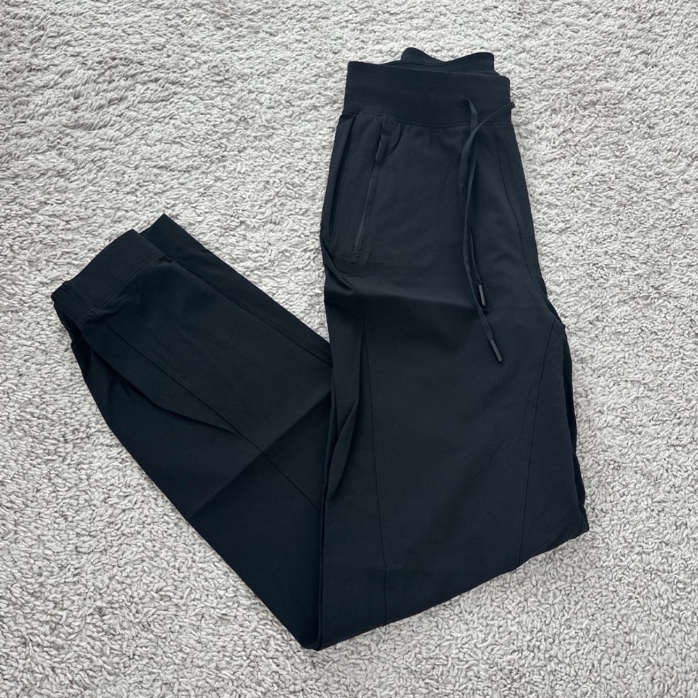 Women’s Lululemon License To Train High Rise Joggers